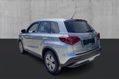 Suzuki Vitara mHybrid Active Suzuki Vitara mHybrid Active - 2