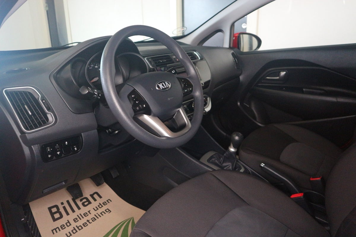 Kia Rio CVVT Style+