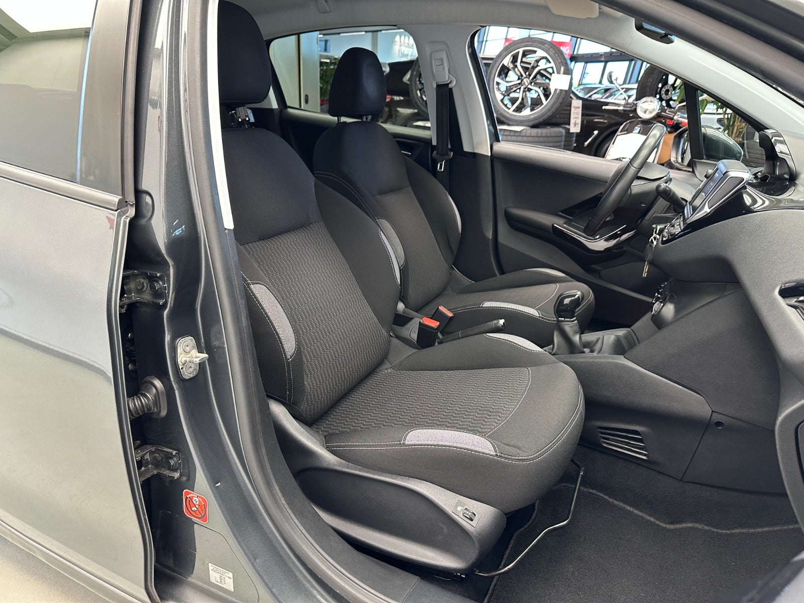 Billede af Peugeot 208 1,6 BlueHDi 100 Active