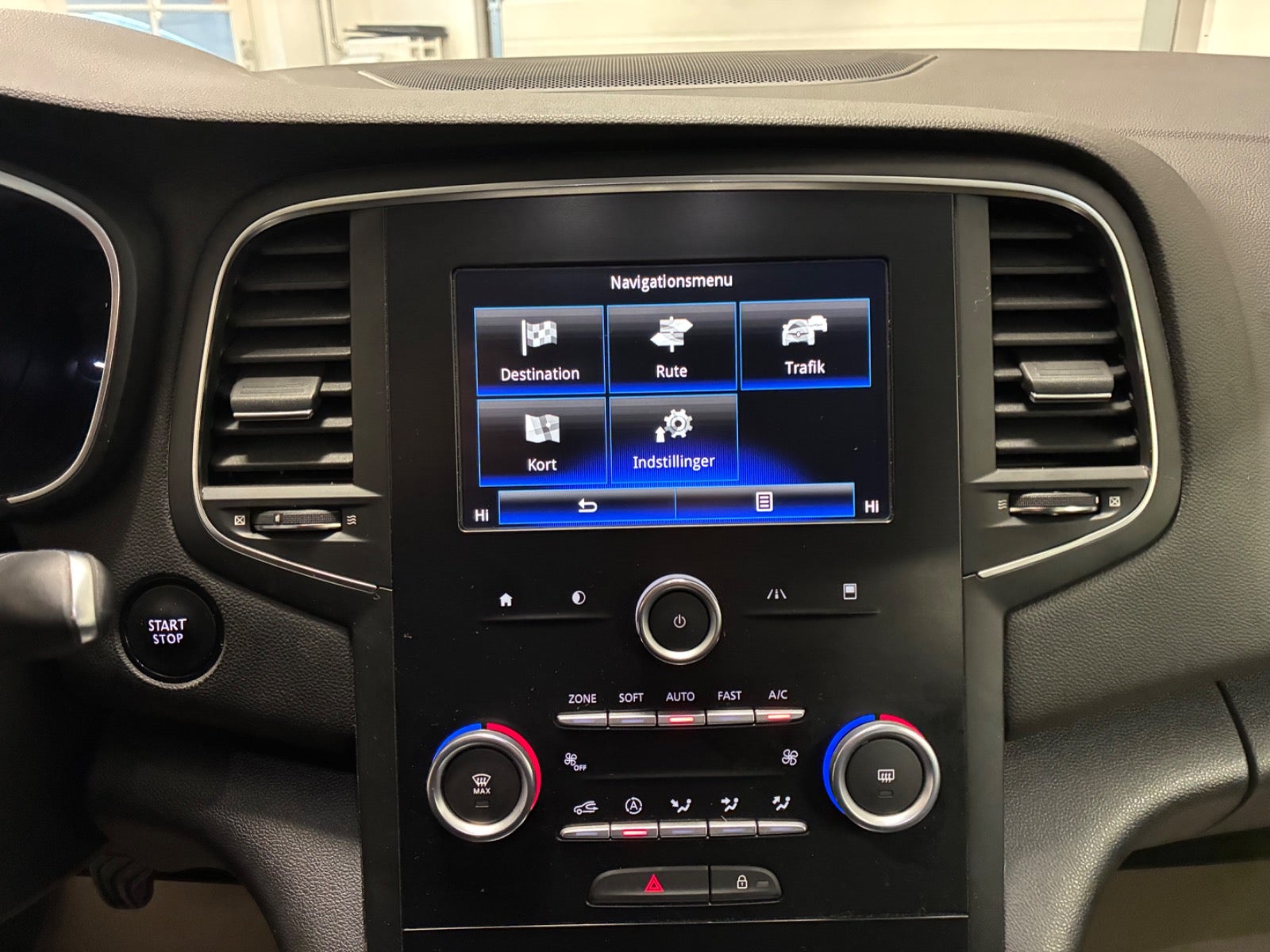 Billede af Renault Megane IV 1,2 TCe 130 Zen Sport Tourer