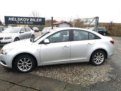 Chevrolet Cruze 1,8 LS 4d