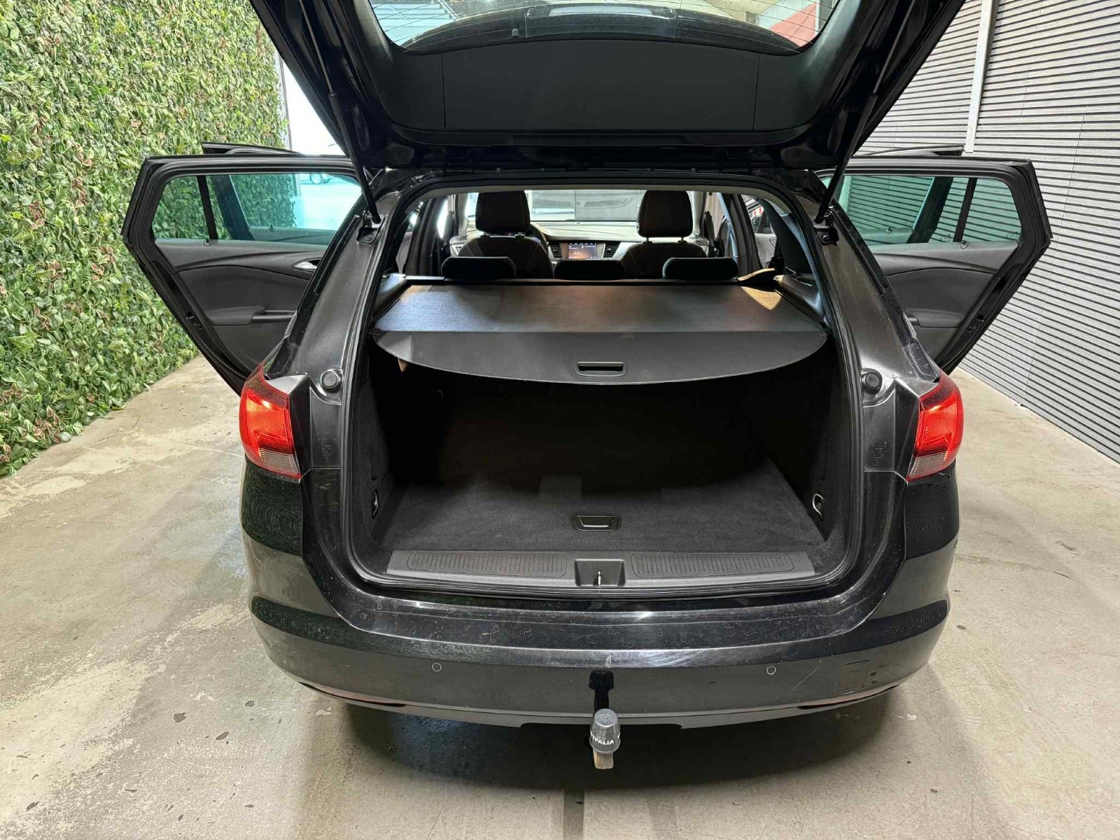 Billede af Opel Astra 1,2 T 110 Sports Tourer