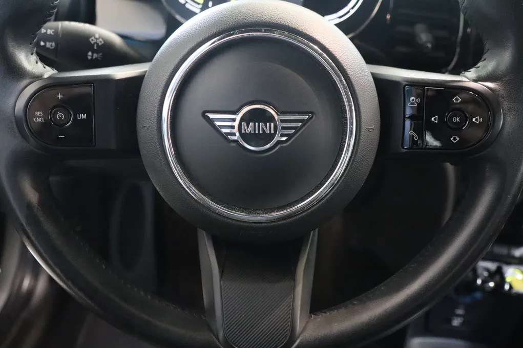 MINI Cooper SE Camden Edition