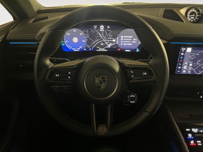 Porsche Macan Turbo Van