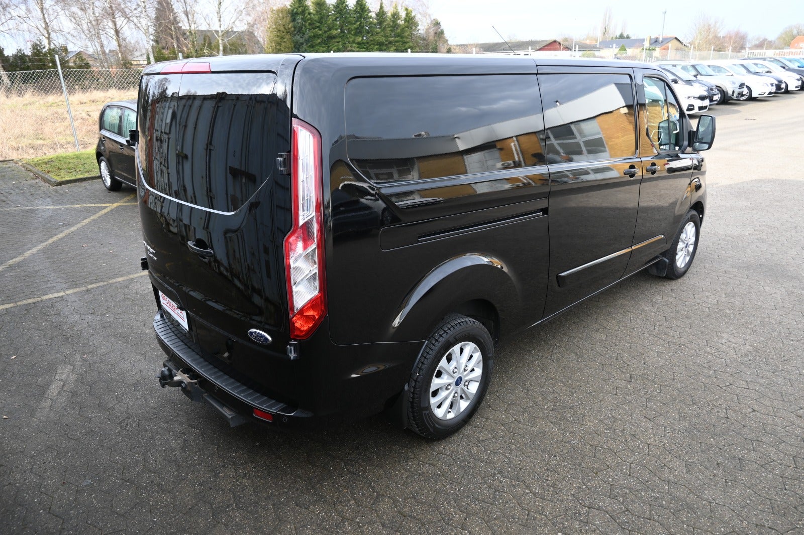Ford Transit Custom 320S TDCi 170 Limited aut.
