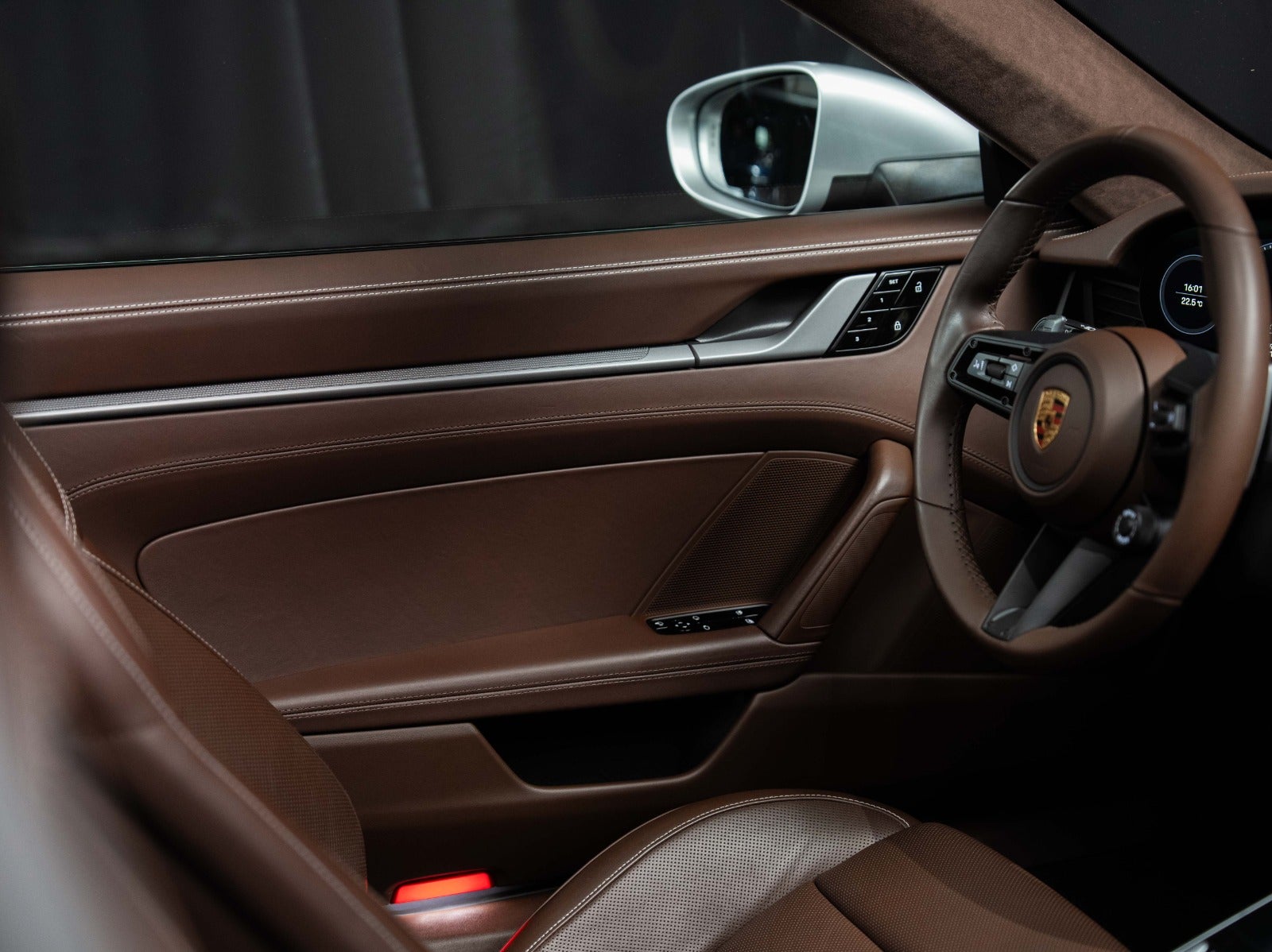 Gallery image 17 of 18