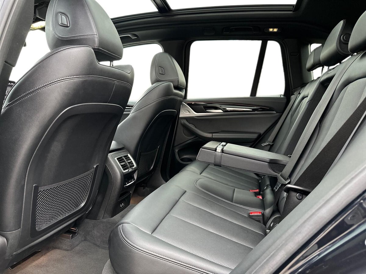 BMW iX3 Charged M-Sport billede 12