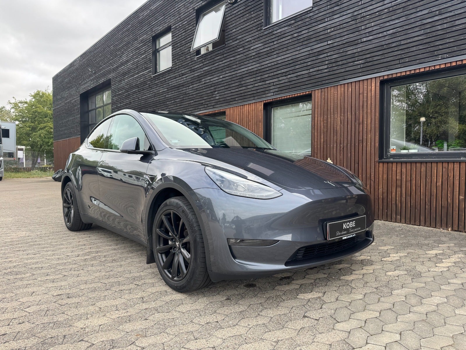 Tesla Model Y Long Range AWD – billede 1