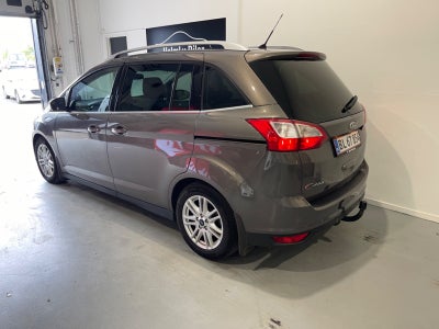 Ford Grand C-MAX TDCi 140 Titanium