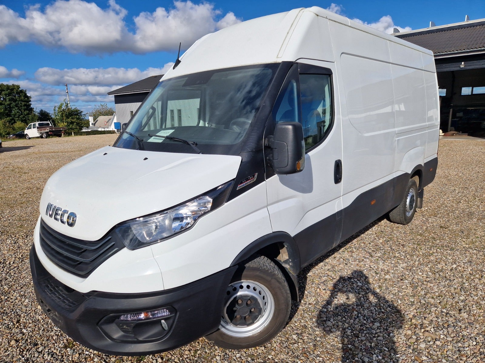 Billede af Iveco Daily 3,0 35S18 12m³ Van AG8
