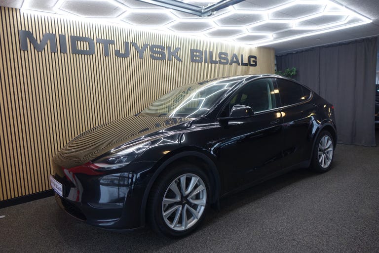Tesla Model Y Long Range AWD