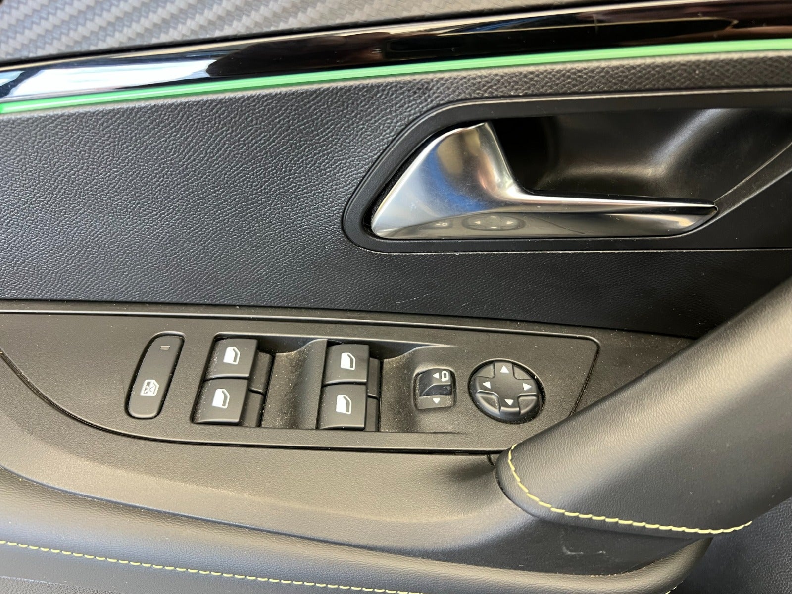 Billede af Peugeot e-2008 50 GT