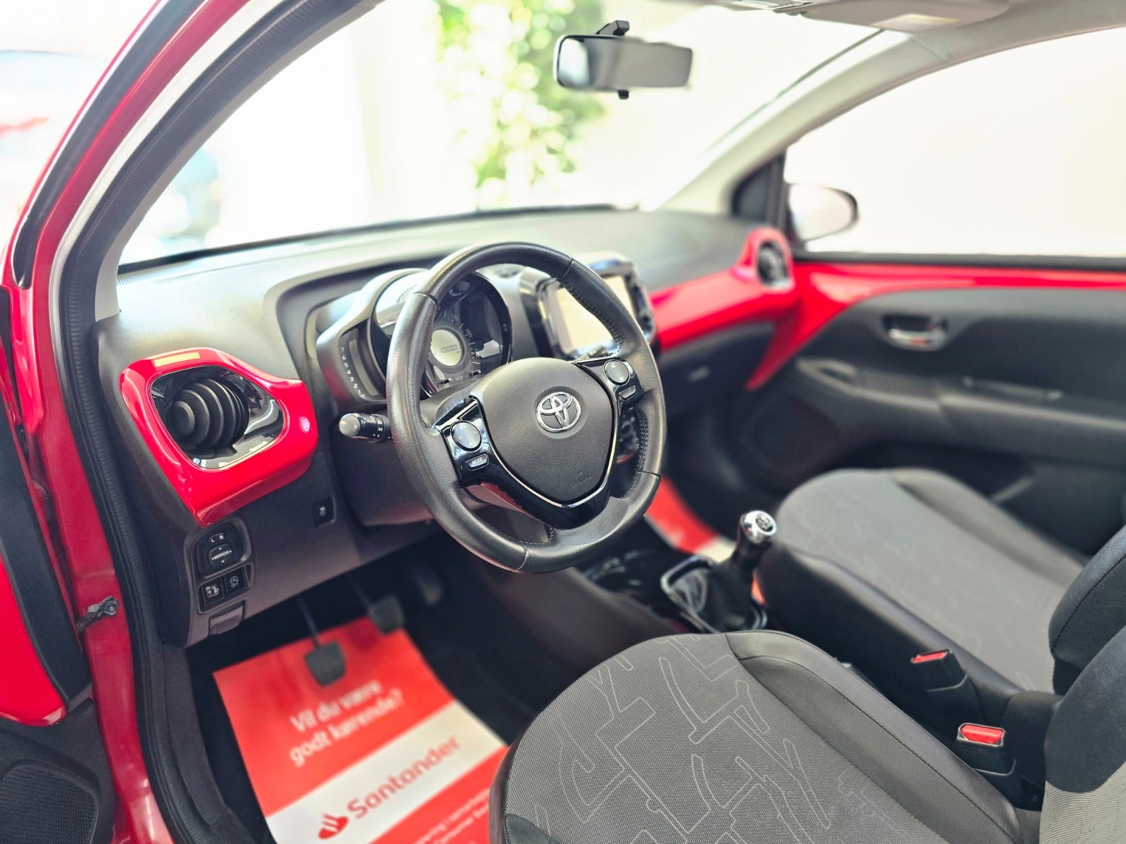 Billede af Toyota Aygo 1,0 VVT-i x-wave Sky