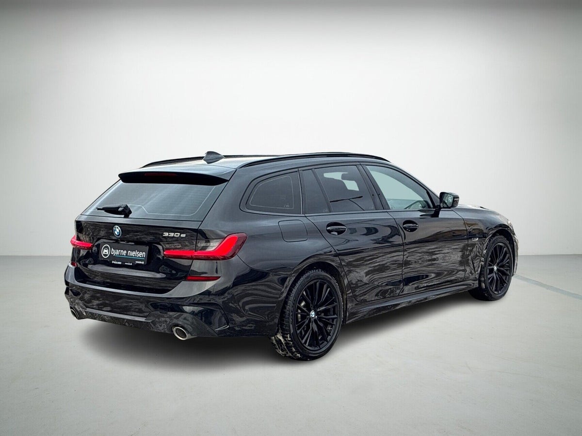 BMW 330e Touring M-Sport+ aut. billede 2