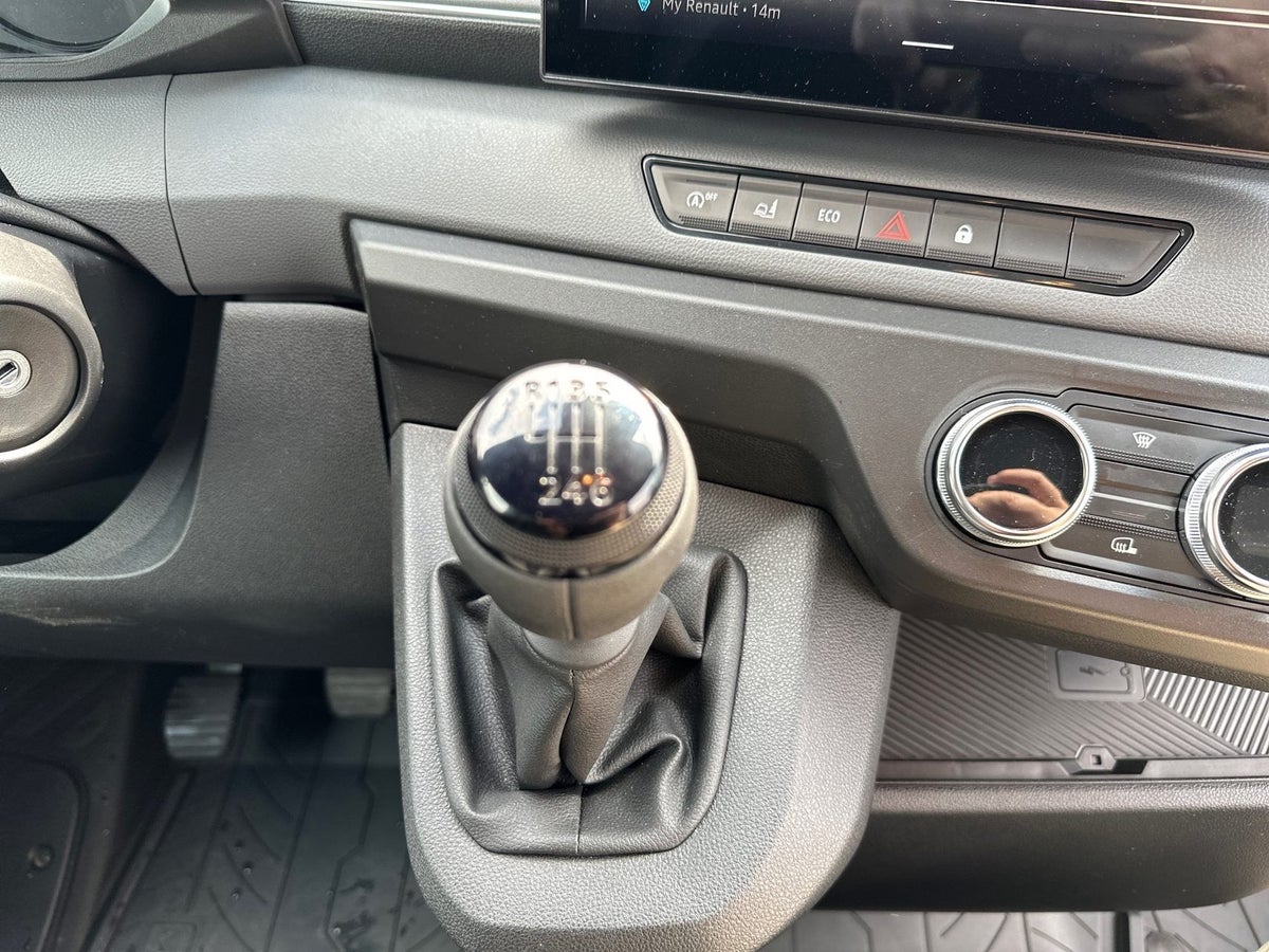 Renault Master V T35 dCi 150 L3 Chassis Tekno billede 14