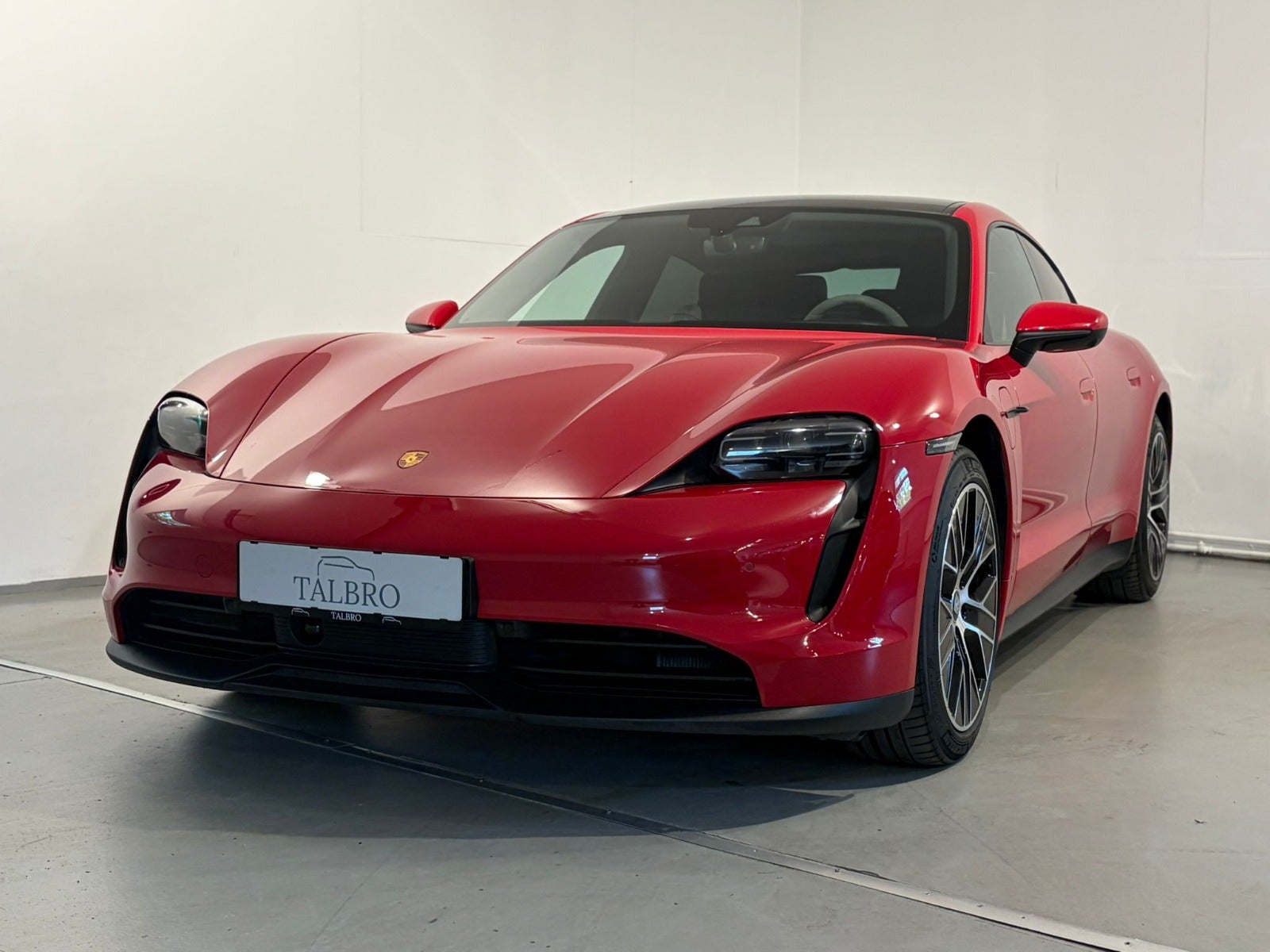 Porsche – Taycan 4S