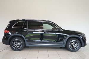 Mercedes EQB250+