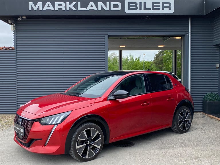 Peugeot e-208 GT