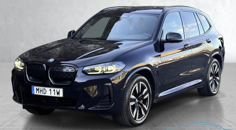 BMW iX3 Charged M-Sport