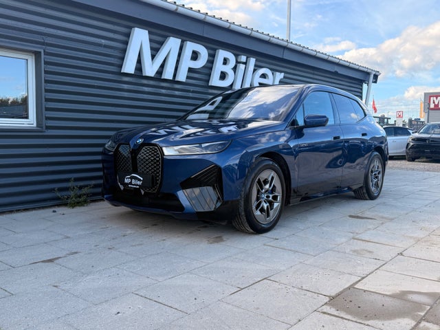 BMW iX  xDrive40