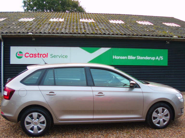 Skoda Rapid TSi 125 Ambition Spaceback DSG
