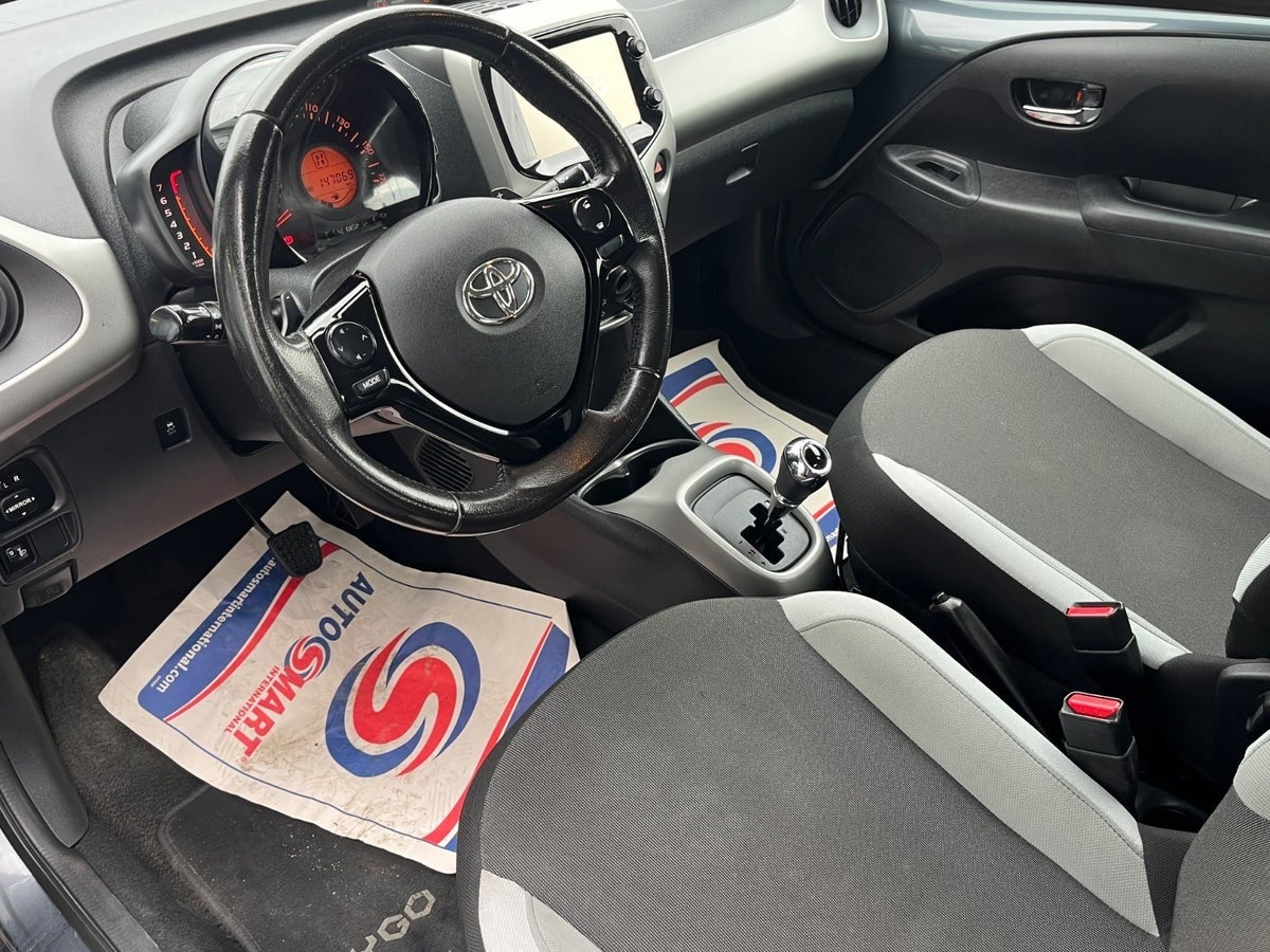 Billede af Toyota Aygo 1,0 VVT-i x-black II x-shift