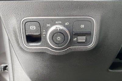 Mercedes EQA250
