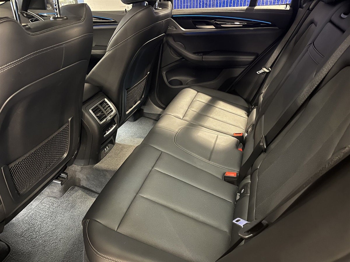 BMW iX3 Charged M-Sport billede 8