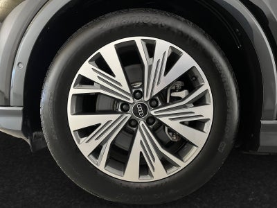 Audi Q4 e-tron Attitude quattro Van