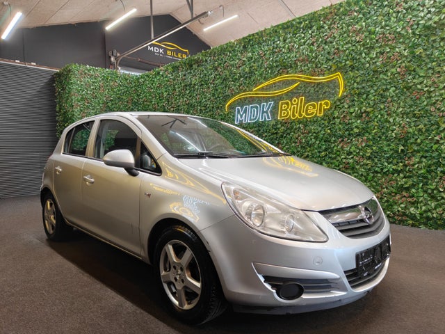 Opel Corsa 1,2 16V Cosmo MTA