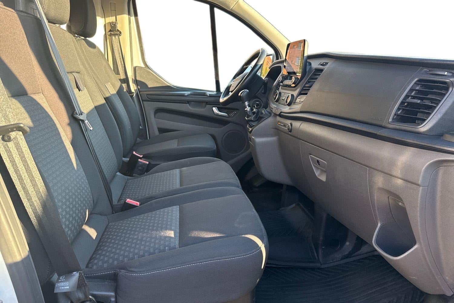 Billede af Ford Transit Custom 300L 2,0 TDCi 130 Active