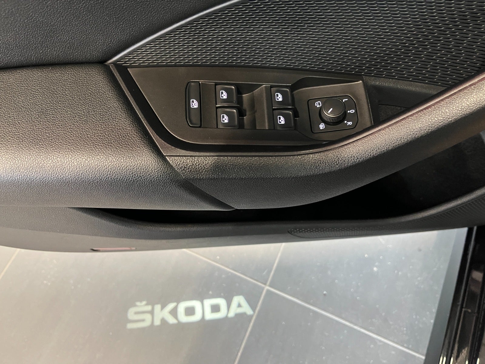 Billede af Skoda Octavia 2,0 TDi 150 Business Executive Combi DSG