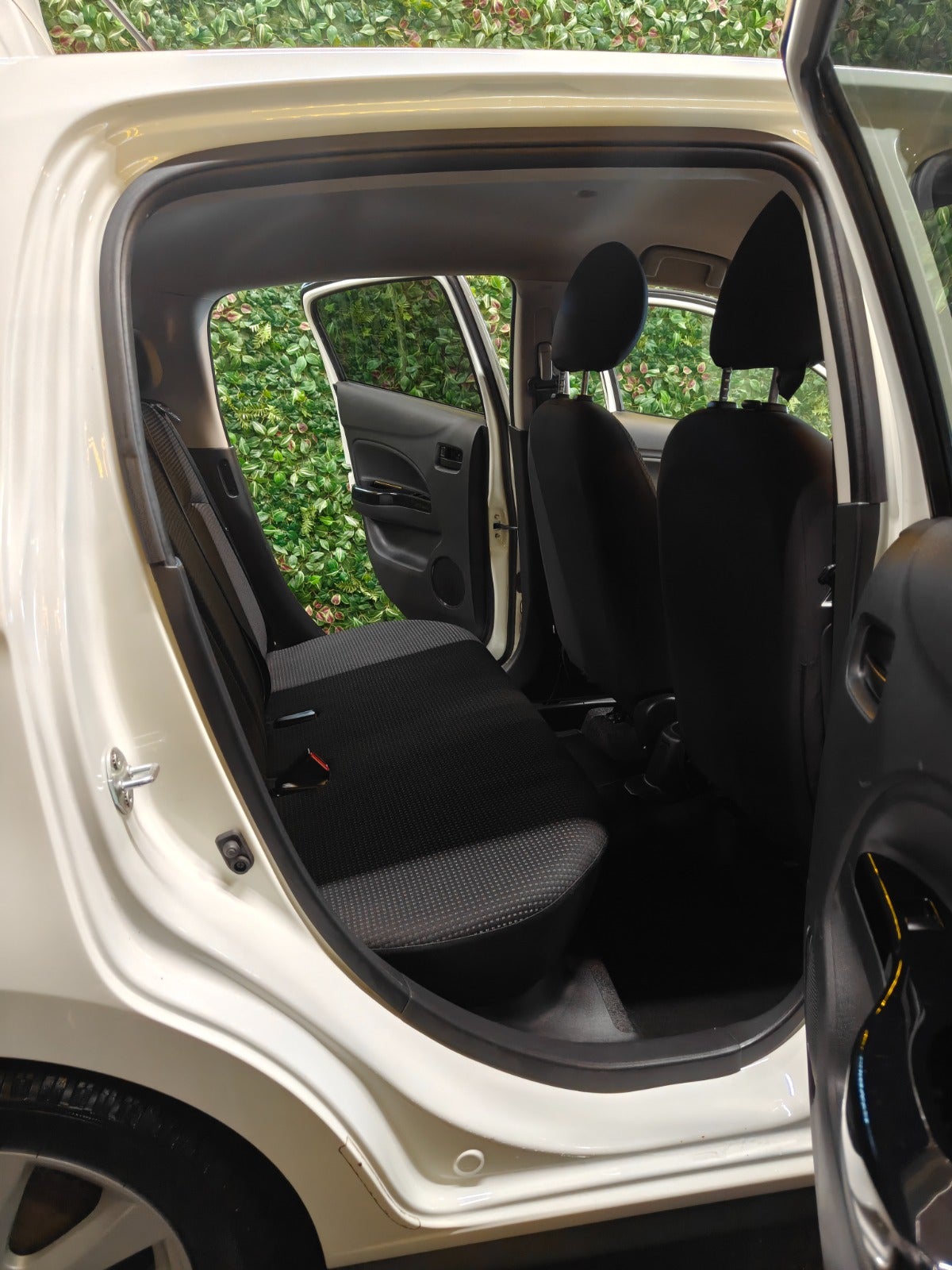 Billede af Mitsubishi Space Star 1,2 Black & White