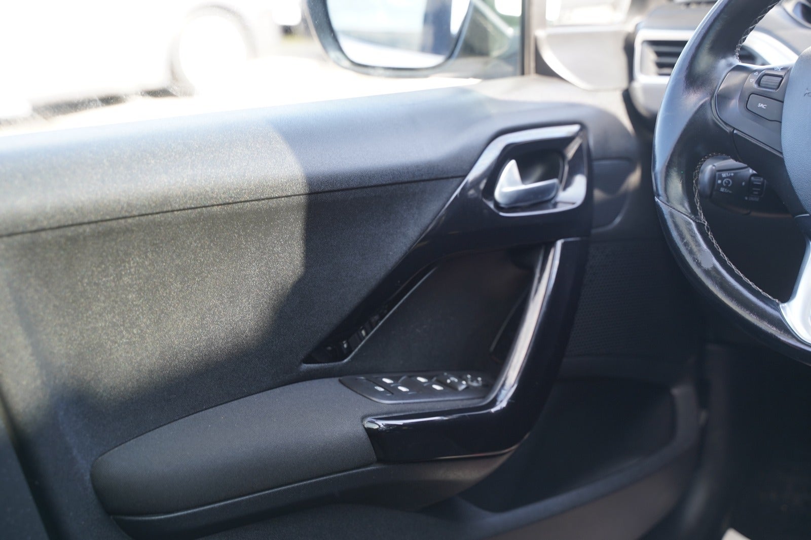 Billede af Peugeot 208 1,5 BlueHDi 100 Prestige Sky