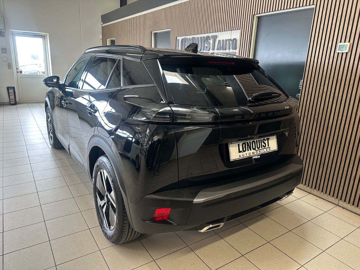 Peugeot 2008 PureTech 130 First Selection EAT8