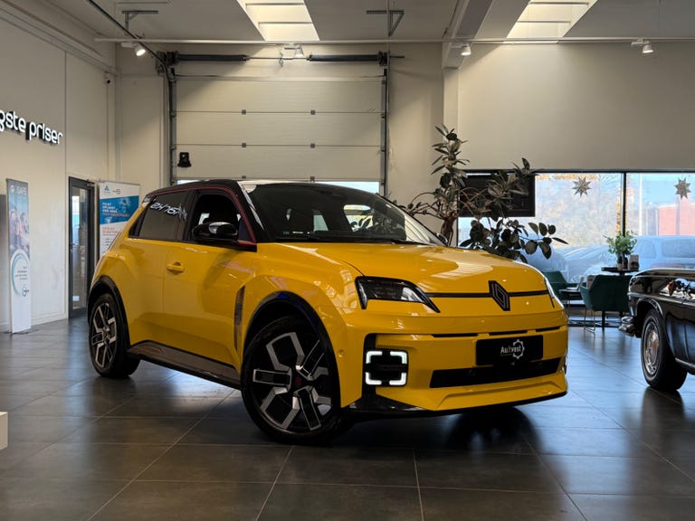 Renault 5 E-Tech Iconic