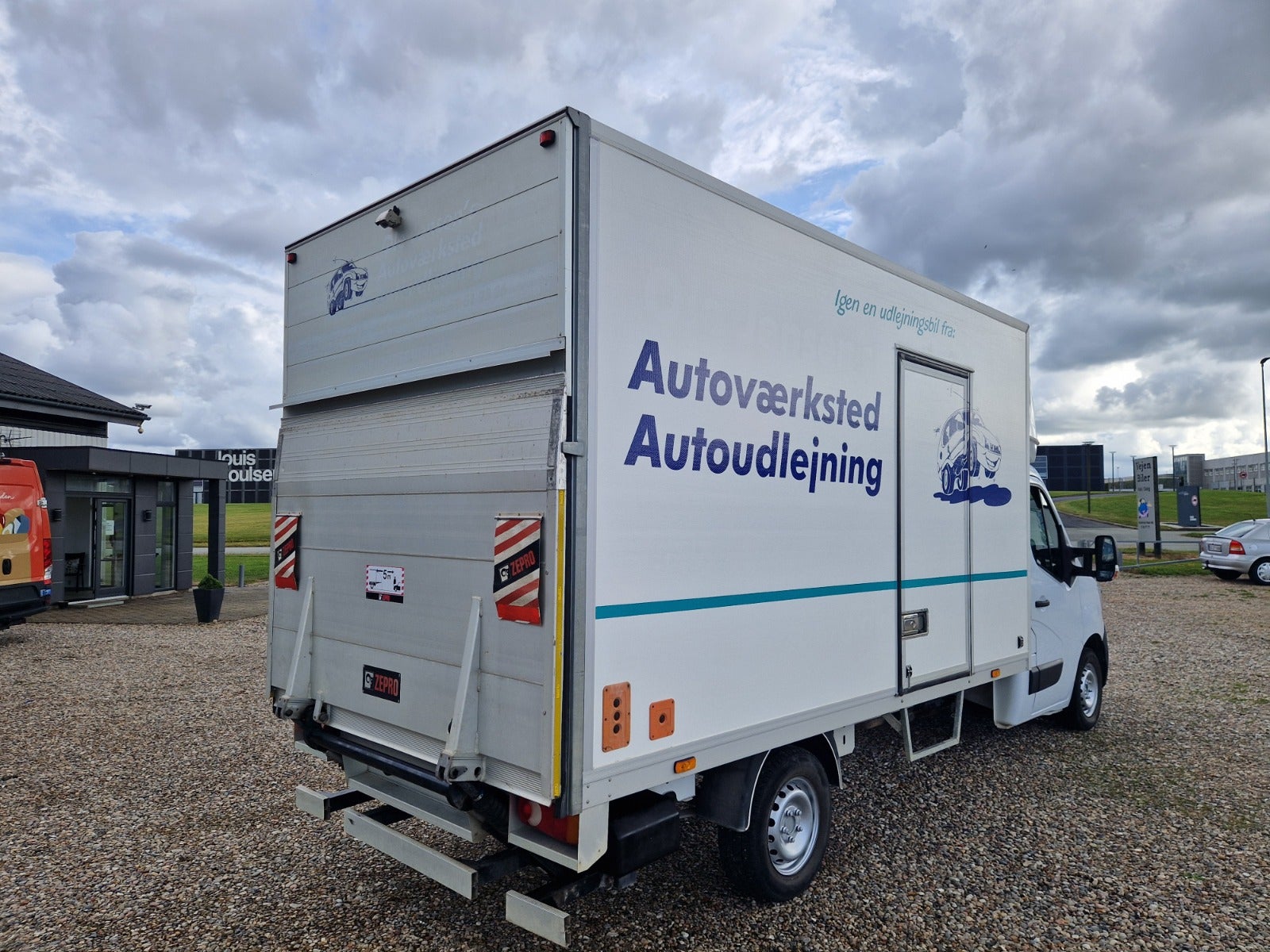 Billede af Renault Master IV T35 2,3 dCi 180 L2 Alukasse m/lift