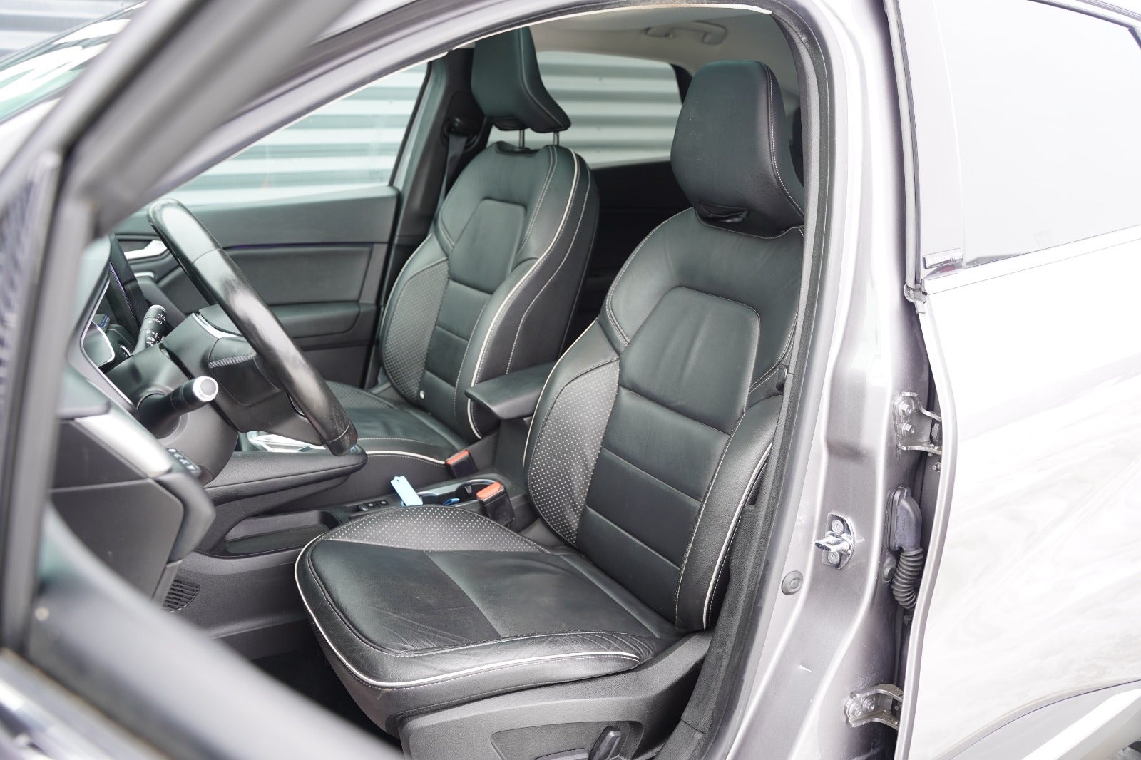 Billede af Renault Captur 1,6 E-Tech Intens