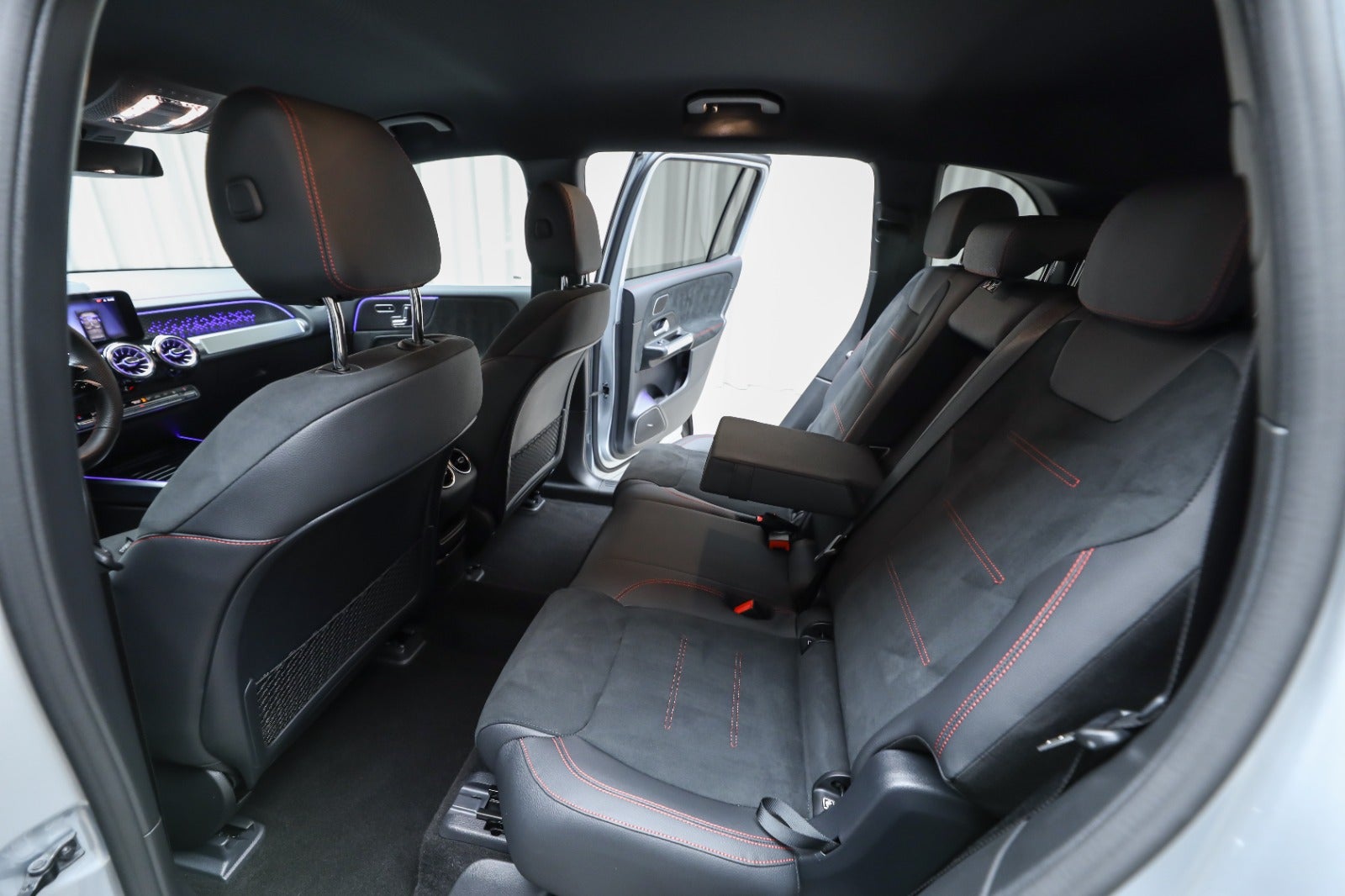 Mercedes-Benz EQB 250+ (5/8)