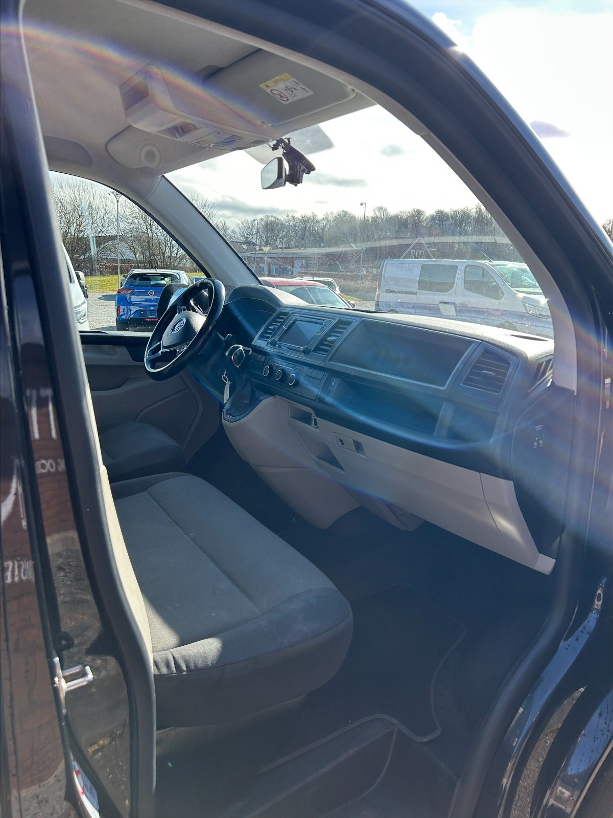Billede af VW Transporter 2,0 TDi 150 Kassevogn DSG lang