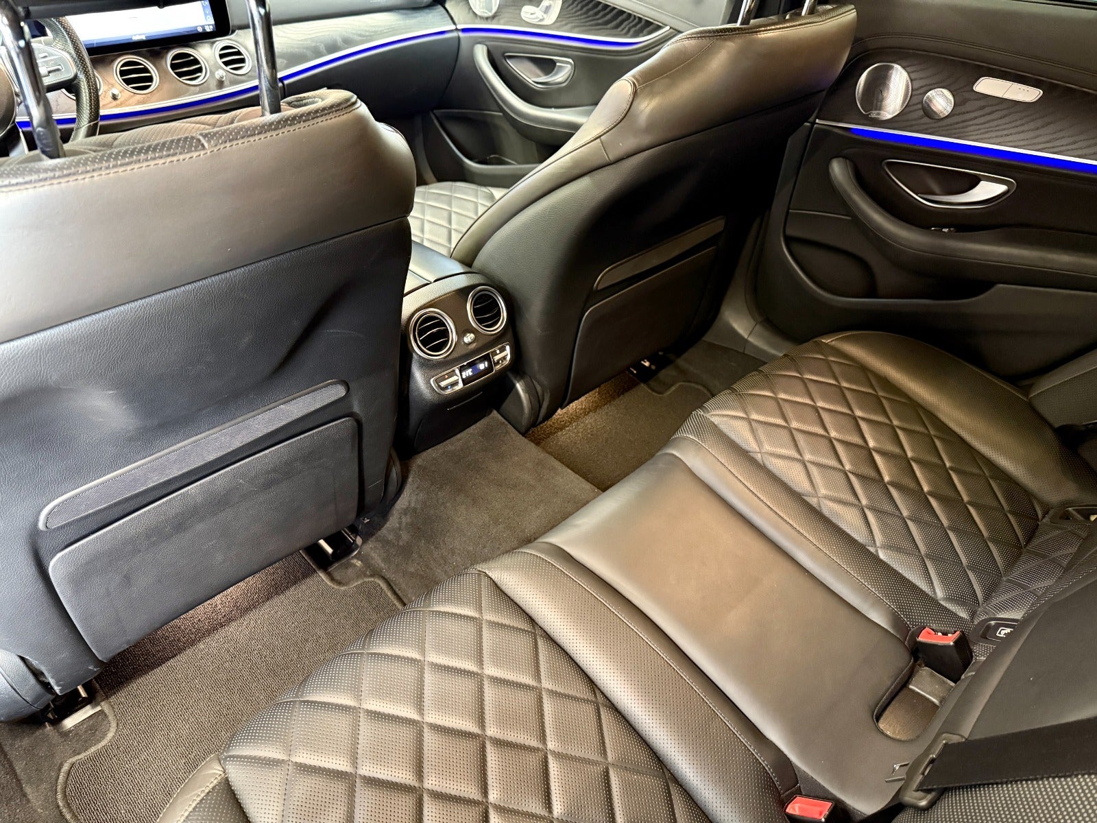 Billede af Mercedes E300 de 2,0 AMG Line stc. aut.