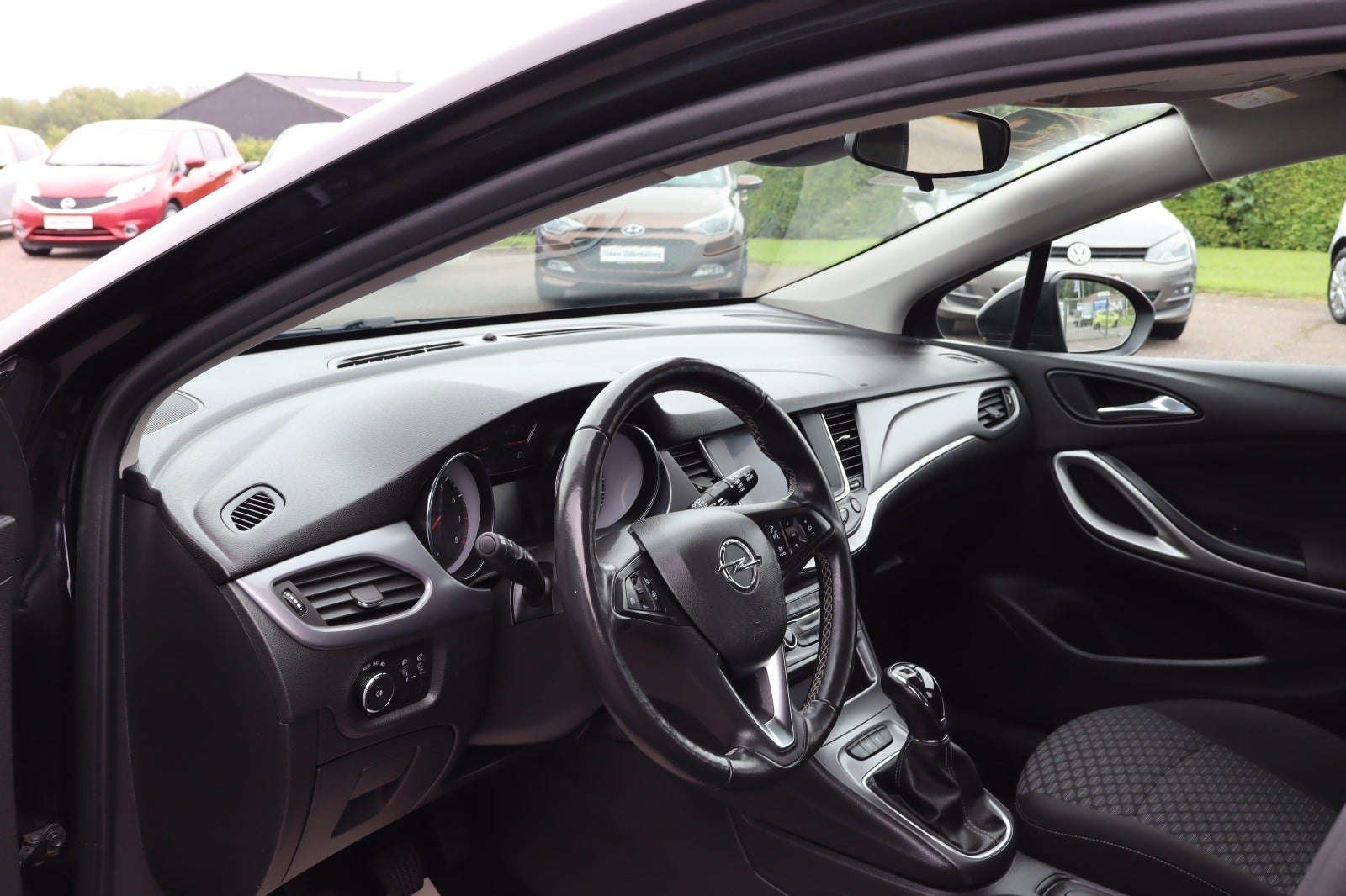 Billede af Opel Astra 1,2 T 110 Elegance Sports Tourer