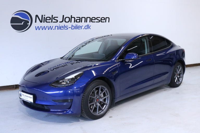 Tesla Model 3 RWD