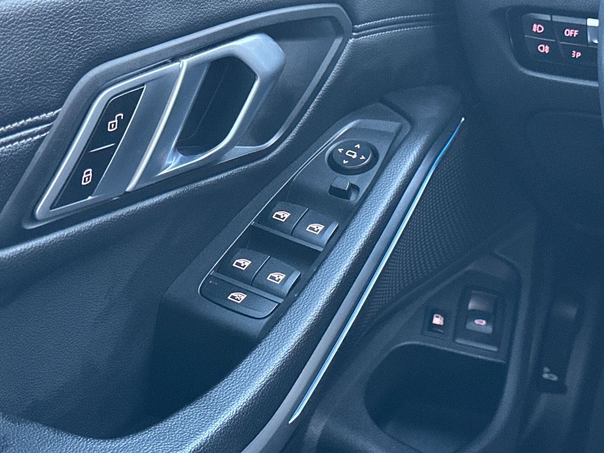 BMW 330e Touring Sport Line aut. billede 16