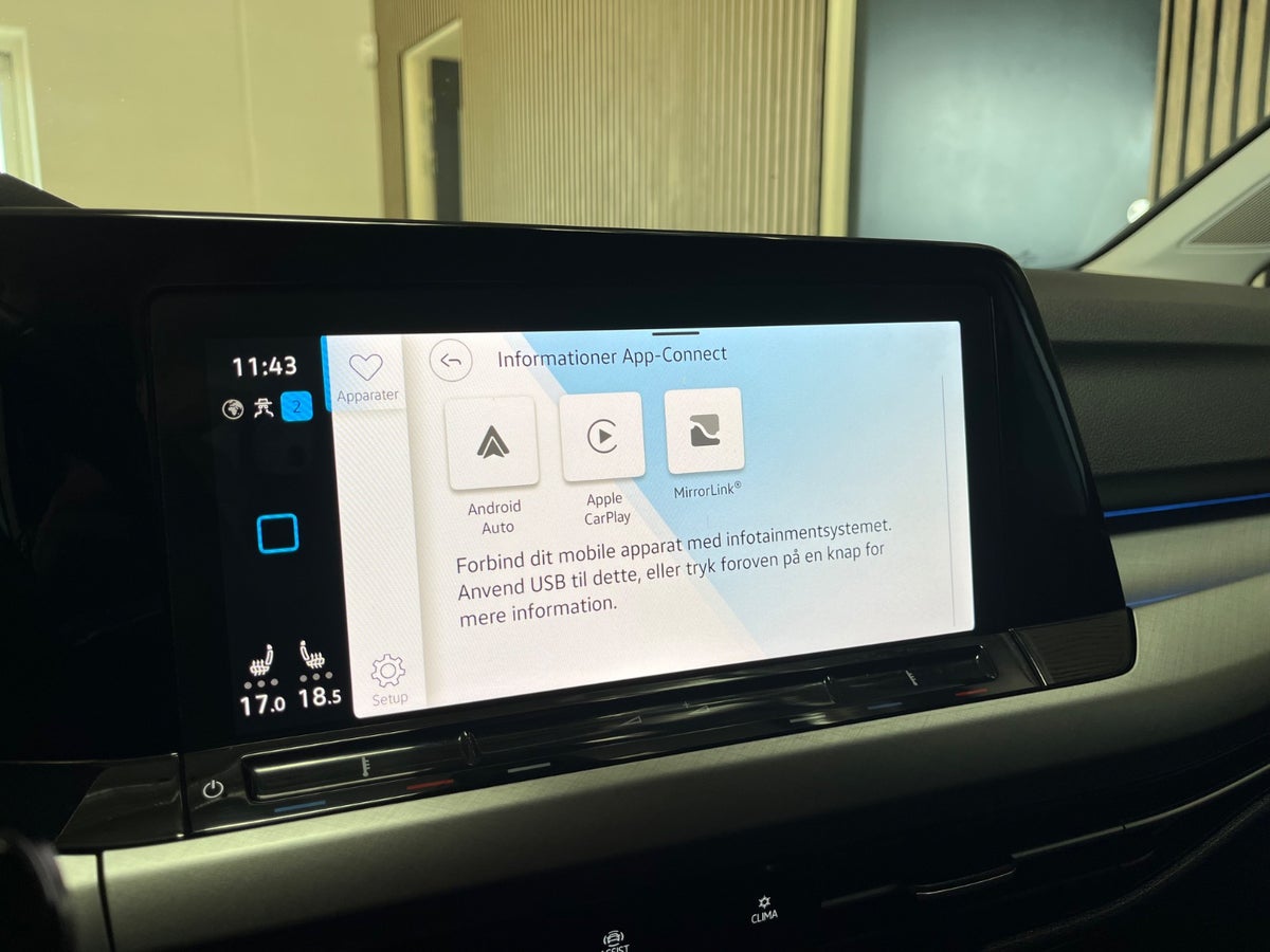 VW Golf VIII eTSi 130 Life Variant DSG