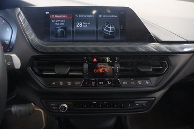 BMW 118i Sport Line aut.