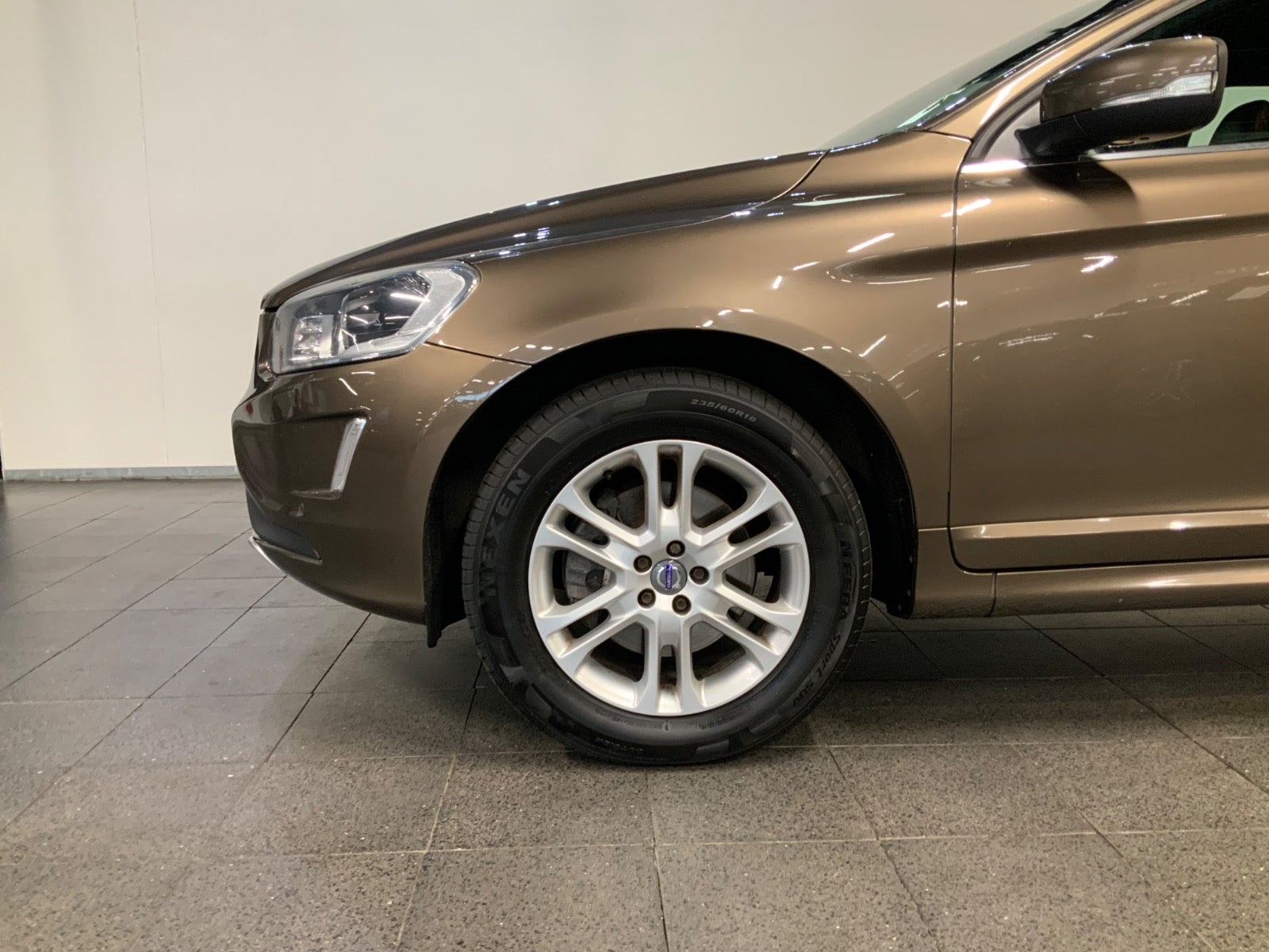 Volvo XC60 (3/8)