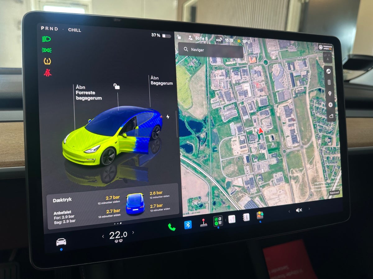 Tesla Model 3 Long Range AWD