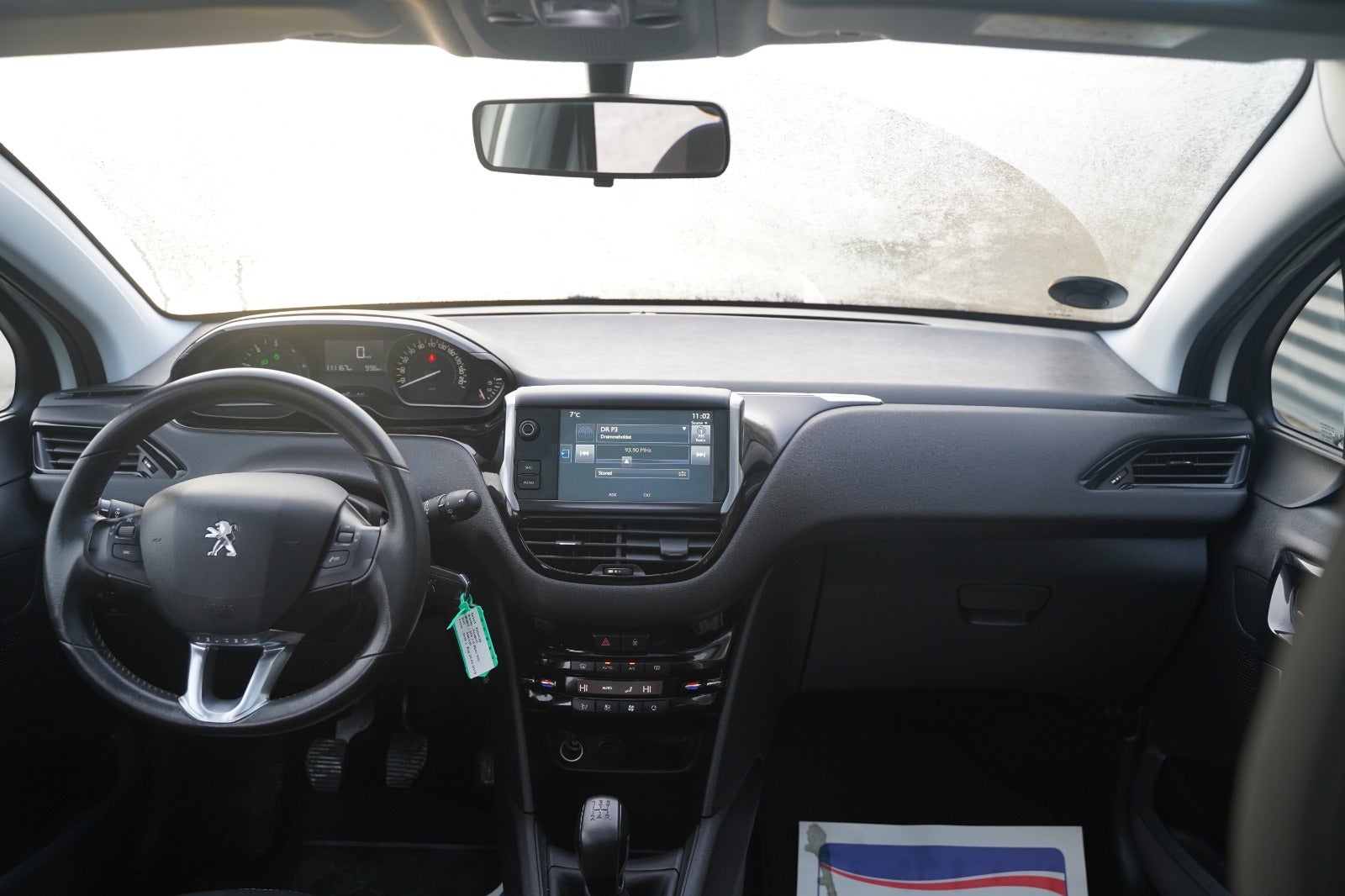 Billede af Peugeot 208 1,6 BlueHDi 100 Envy Sky