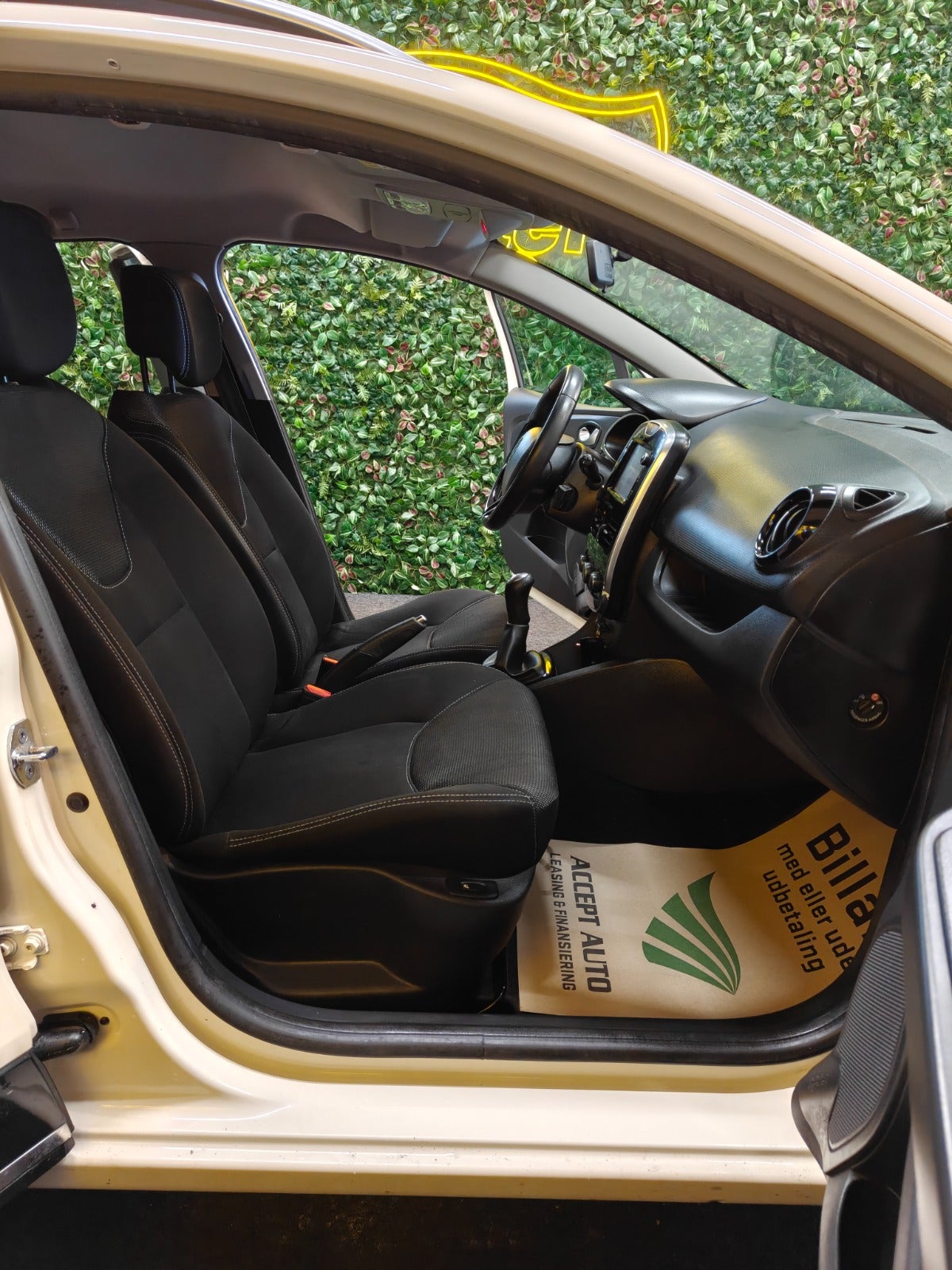 Billede af Renault Clio IV 1,5 dCi 75 Expression Sport Tourer